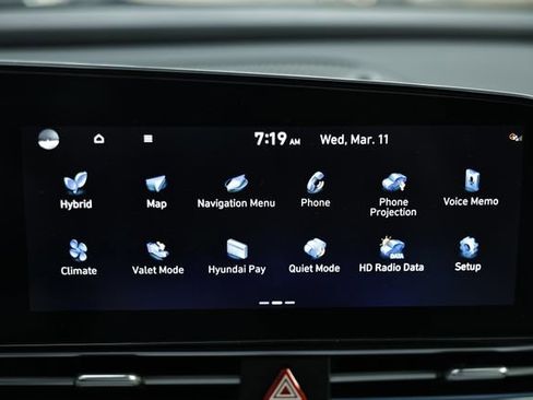 Certified 2025 Hyundai Elantra Limited image 34