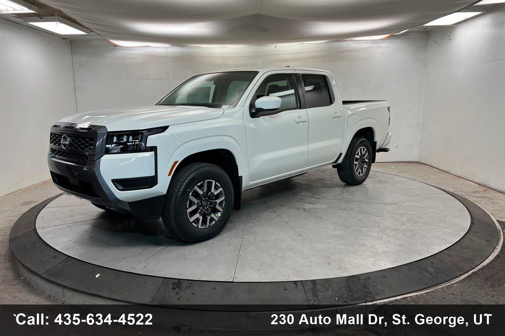 New 2026 Nissan Frontier SV w/ Tow Package AWD/4WD image 1