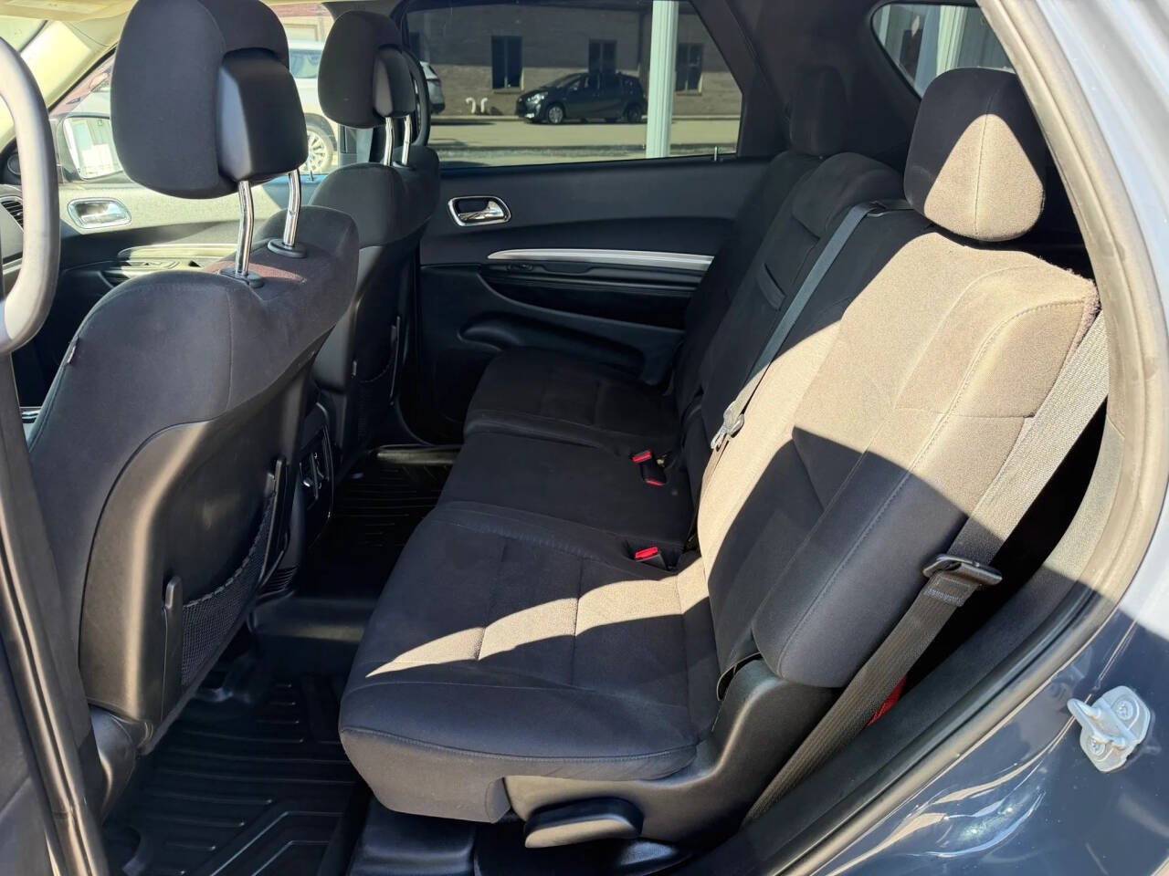Used 2018 Dodge Durango SXT w/ 3rd Row Seating Group AWD/4WD image 21