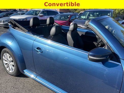 Used 2018 Volkswagen Beetle 2.0T S FWD image 20