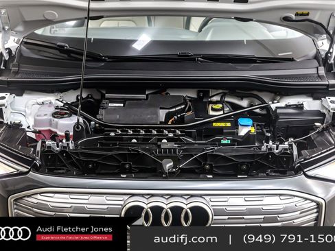 Used 2024 Audi Q4 e-tron Premium w/ Convenience Package image 12