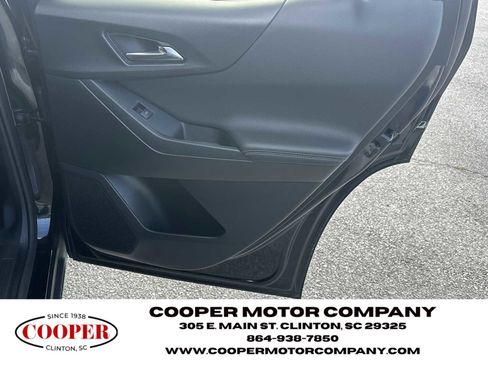 Used 2025 Chevrolet Equinox LT w/ Convenience Package II image 15