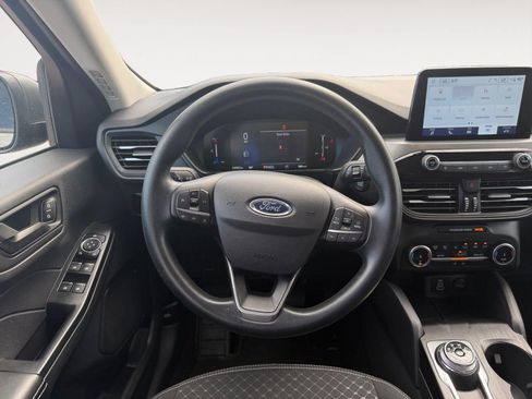Used 2025 Ford Escape Active AWD/4WD image 12