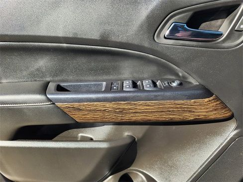 Used 2020 GMC Canyon Denali image 16