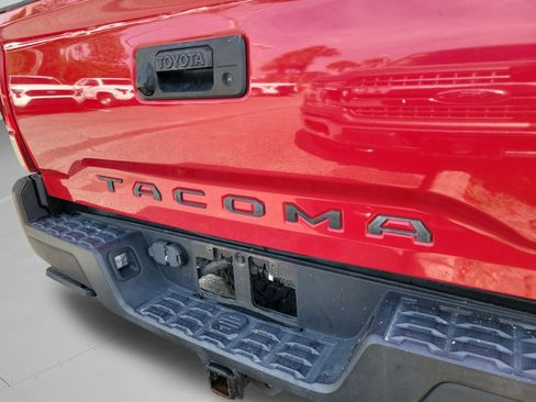 Used 2021 Toyota Tacoma SR5 RWD image 20