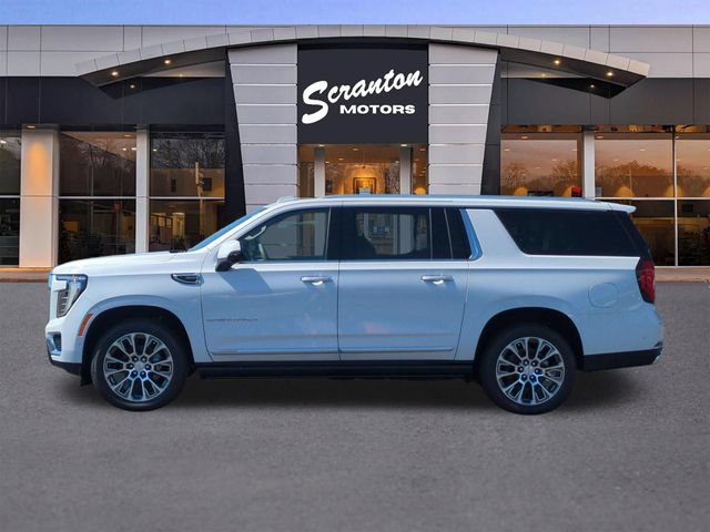 New 2026 GMC Yukon XL Denali w/ Denali Reserve Package AWD/4WD image 2