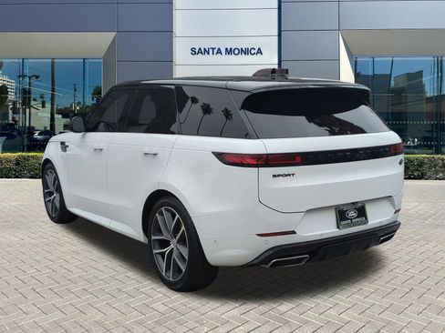 Used 2023 Land Rover Range Rover Sport SE Dynamic AWD/4WD image 3