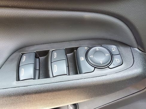 Certified 2024 Chevrolet Equinox LT FWD image 20