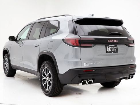 Used 2024 GMC Acadia AT4 w/ Luxury Package image 8