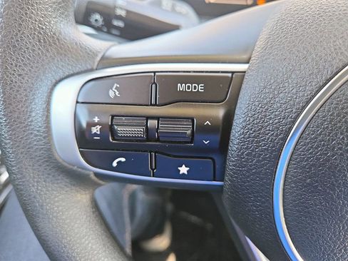 Used 2025 Kia K5 LXS FWD image 18