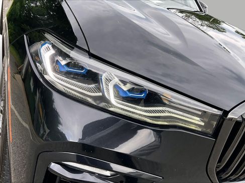 Used 2022 BMW X7 M50i w/ Cold Weather Package AWD/4WD image 26