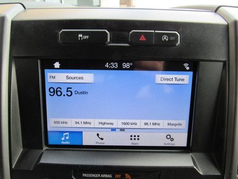 Used 2019 Ford F150 XLT w/ Equipment Group 302A Luxury AWD/4WD image 18