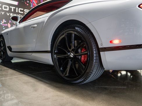 Used 2020 Bentley Continental GT First Edition AWD/4WD image 19