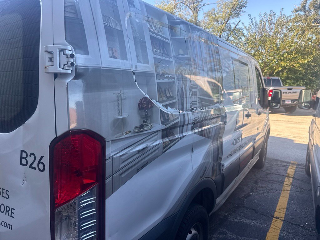 Used 2017 Ford Transit 250 130 Low Roof RWD image 3