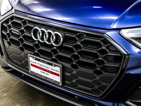 Used 2025 Audi Q5 2.0T Premium w/ Convenience Plus Package image 14