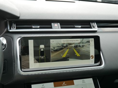 Used 2022 Land Rover Range Rover Velar R-Dynamic S image 21