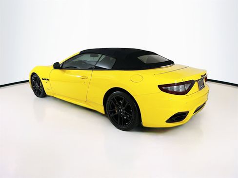 Used 2018 Maserati GranTurismo Sport image 6