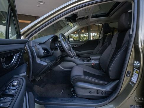 Certified 2025 Subaru Outback Premium AWD/4WD image 8