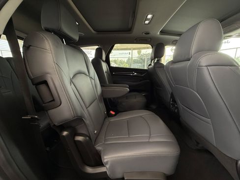 Used 2021 Buick Enclave Essence w/ LPO, Touring Package AWD/4WD image 34