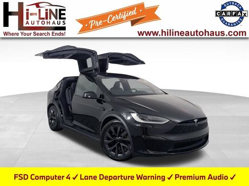 Used 2024 Tesla Model X image 1