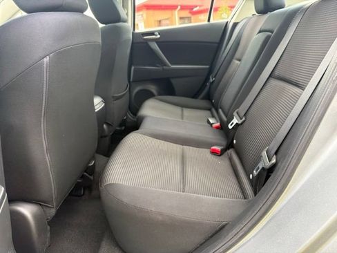 Used 2013 MAZDA MAZDA3 i Touring FWD image 18