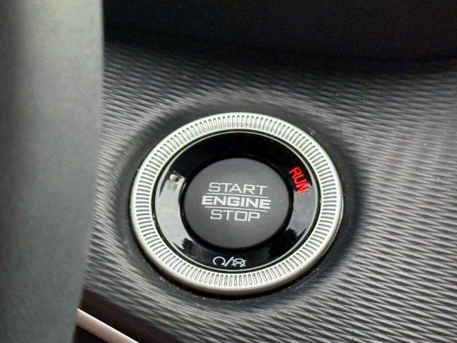 Used 2023 Jeep Grand Cherokee L Laredo AWD/4WD image 26