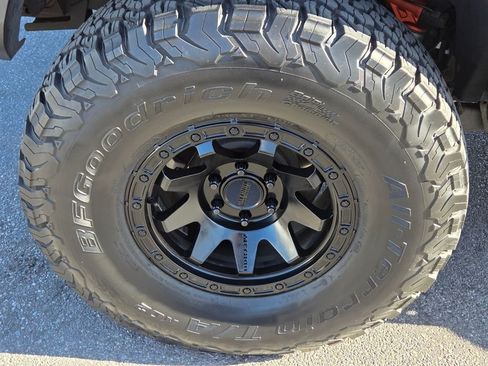 Used 2022 Ford Bronco Raptor AWD/4WD image 10