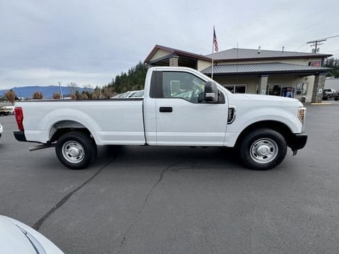 Used 2018 Ford F250 XL w/ Power Equipment Group image 3
