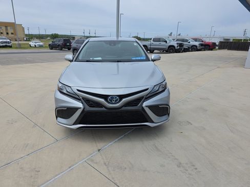 Used 2022 Toyota Camry XSE w/ Cold Weather Package FWD image 2