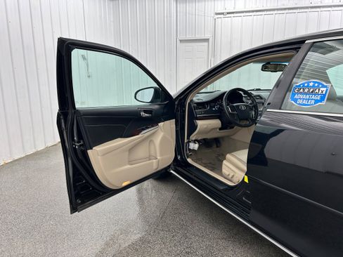 Used 2013 Toyota Camry XLE FWD image 22