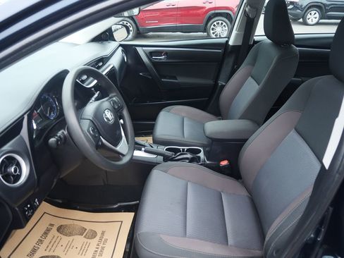 Used 2019 Toyota Corolla LE image 10