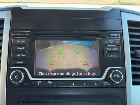 Used 2018 Nissan Frontier SV AWD/4WD image 24