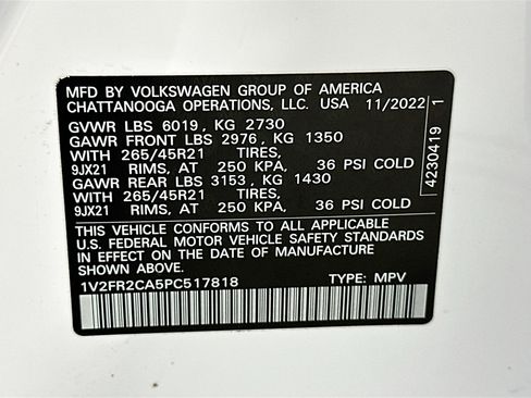 Used 2023 Volkswagen Atlas SEL Premium AWD/4WD image 35