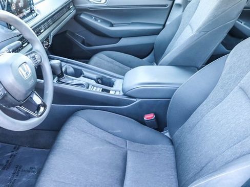 Used 2023 Honda Accord EX image 18