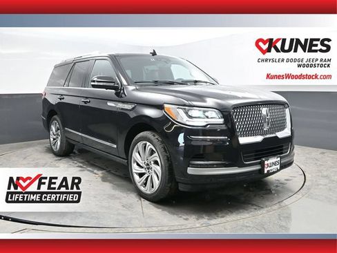Used 2024 Lincoln Navigator Reserve AWD/4WD image 1