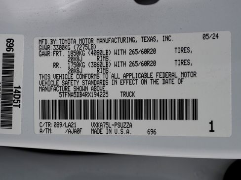 Used 2024 Toyota Tundra Platinum image 30