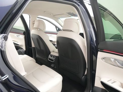 New 2026 Genesis GV70 2.5T AWD/4WD image 25