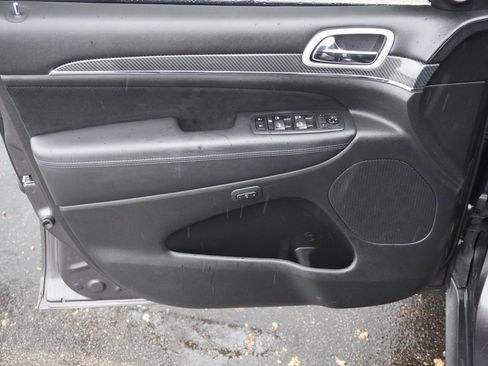 Used 2020 Jeep Grand Cherokee SRT image 10