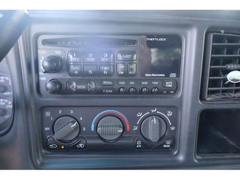 Used 2002 Chevrolet Suburban LS w/ Trailer Pkg AWD/4WD image 12