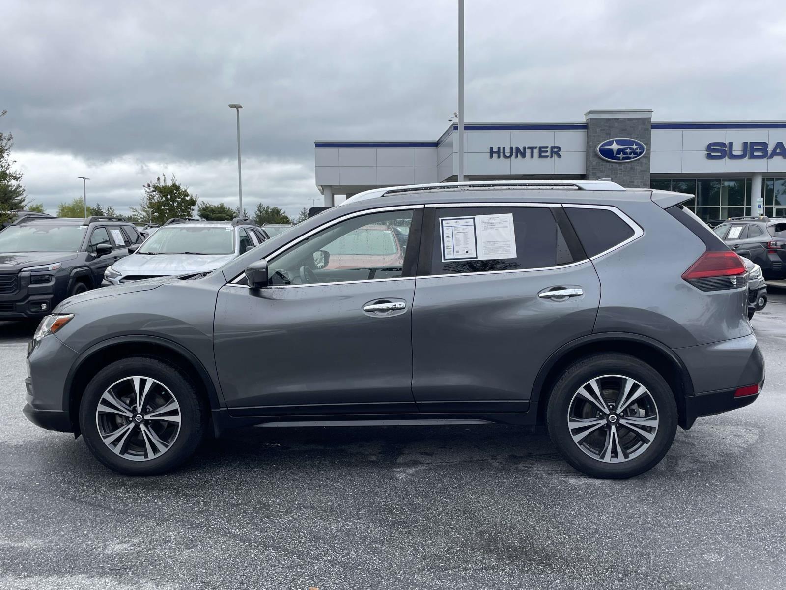 Used 2019 Nissan Rogue SV w/ Premium Package AWD/4WD image 26