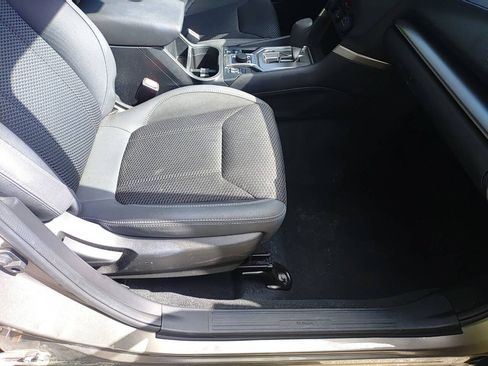 Used 2019 Subaru Forester Premium w/ All-Weather Package AWD/4WD image 8