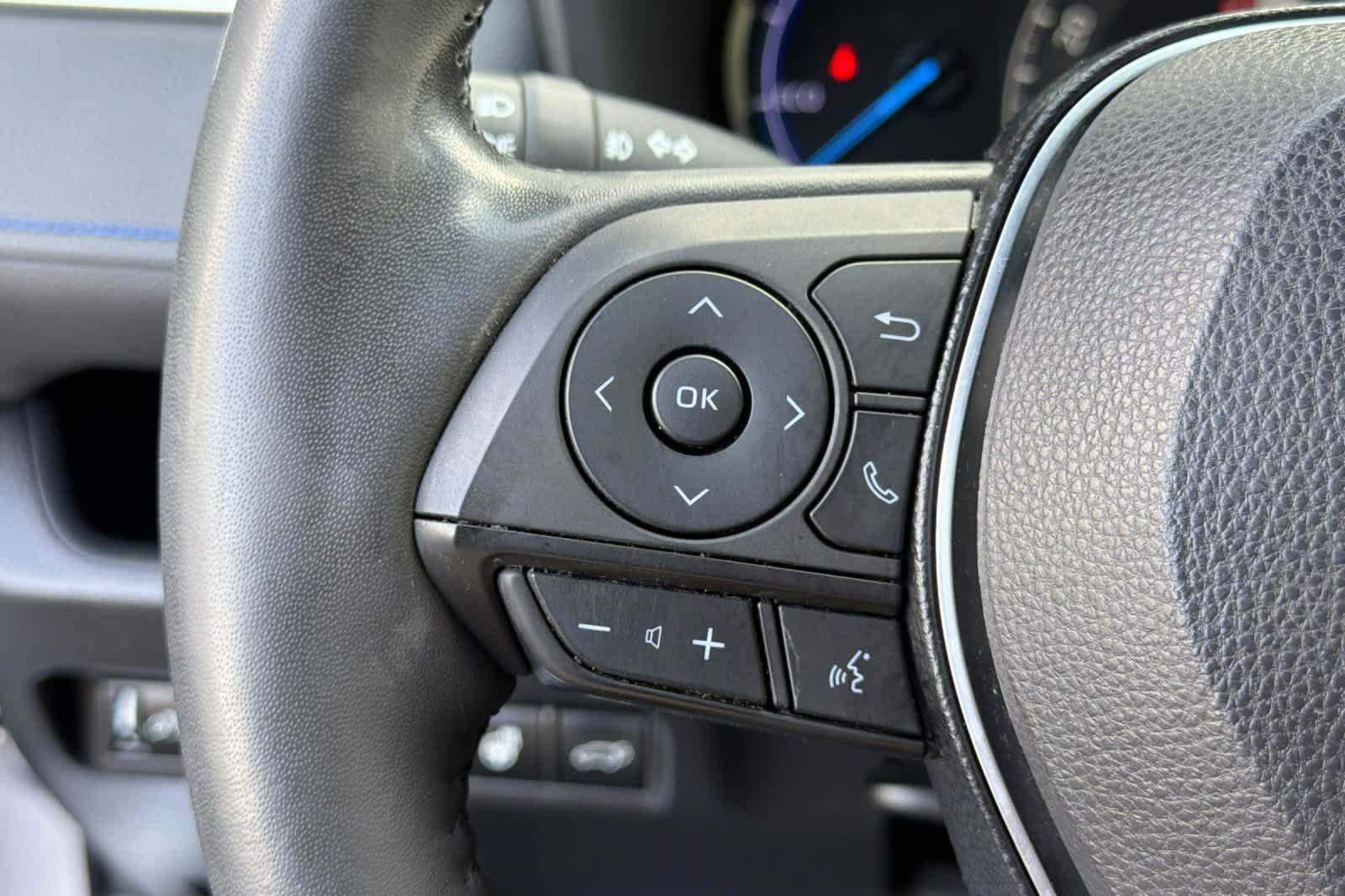 Used 2019 Toyota RAV4 XSE AWD/4WD image 27