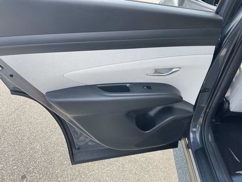 Certified 2025 Hyundai Tucson SEL AWD/4WD image 17
