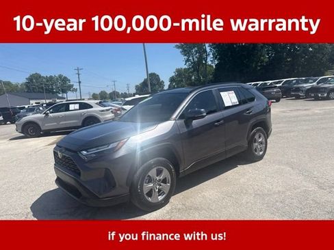 Used 2024 Toyota RAV4 XLE w/ Convenience Package FWD image 4