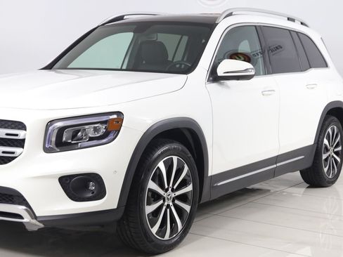 Used 2023 Mercedes-Benz GLB 250 4MATIC image 59