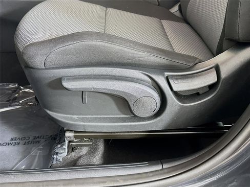 Certified 2025 Kia Soul LX w/ LX Technology Package FWD image 19