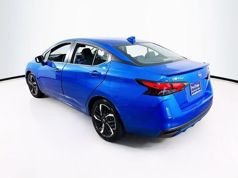 Used 2024 Nissan Versa SR FWD image 5