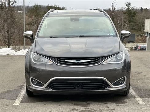 Used 2019 Chrysler Pacifica Limited w/ Advanced Safetytec Group image 35