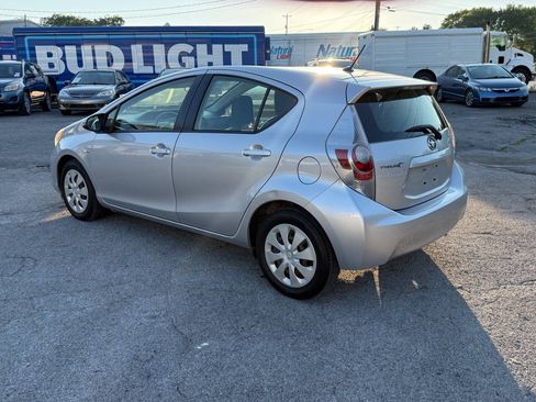 Used 2012 Toyota Prius C One FWD image 4
