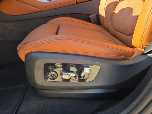 New 2026 BMW X6 M60i image 17